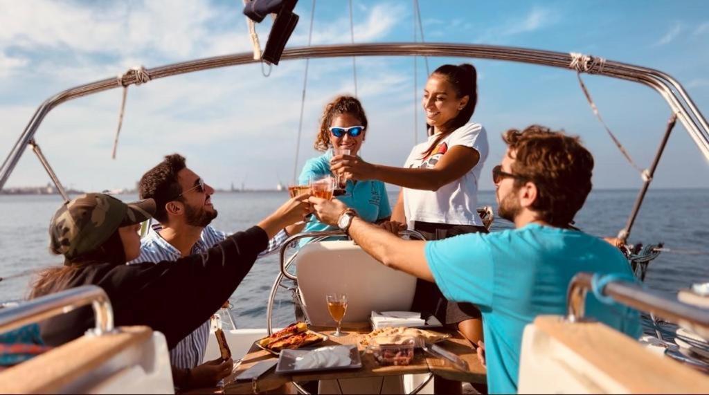 Boat And Breakfast Hotel Bari Ngoại thất bức ảnh